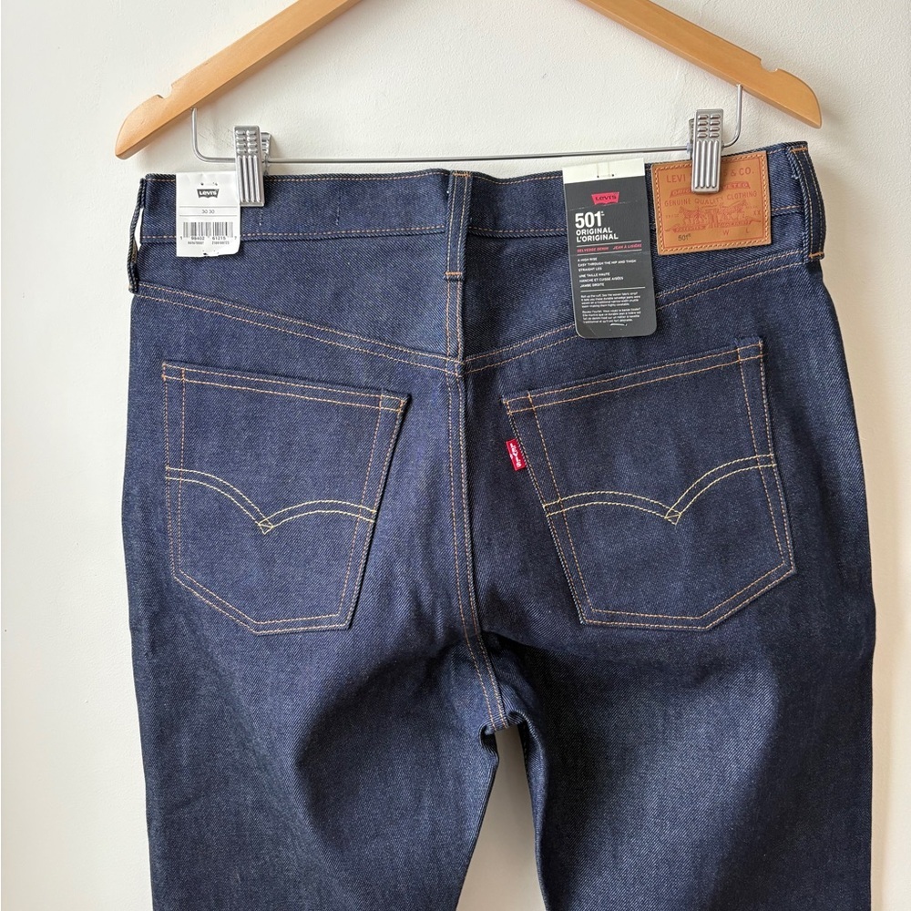 NWT Levis's 501® Selvedge Dark Wash Jeans - Picture 8 of 15